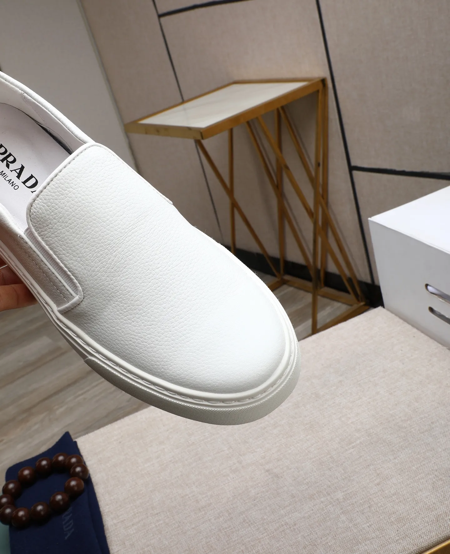 Men's men's shoes💰440🌹🌹[PRADA—Prada] latest model🙈original replica! 👟👟👟Available here. The workmanship is top-notch. The upper is made of Italian 🇮🇹Imported calfskin. ❗️Breathable genuine leather lining @Suitable for travel. The original version has an enlarged engraved sole, making it suitable for all kinds of travels, showing low-key luxury. Let quality speak for itself. Color: Size: 38-44